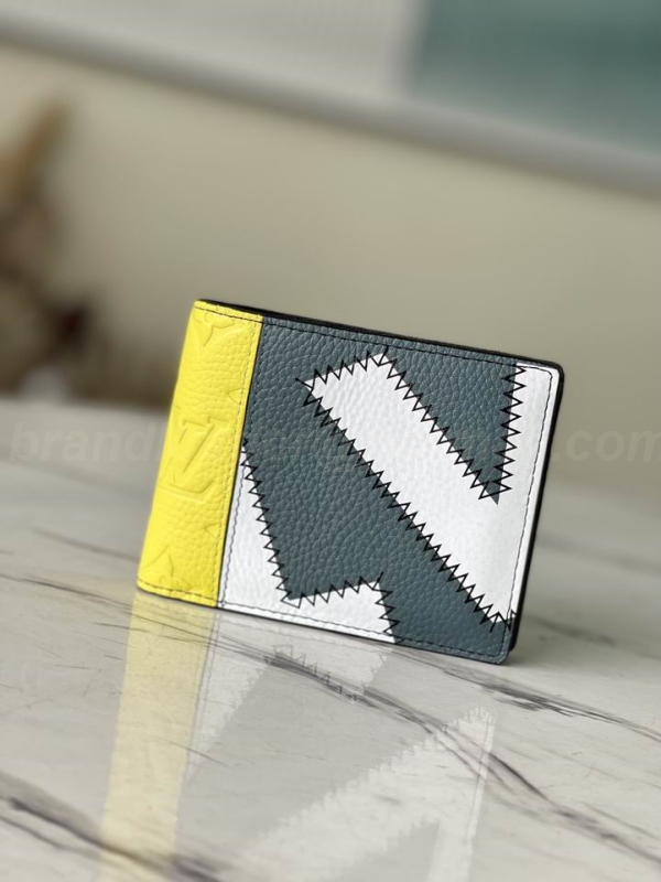 LV Wallets 17